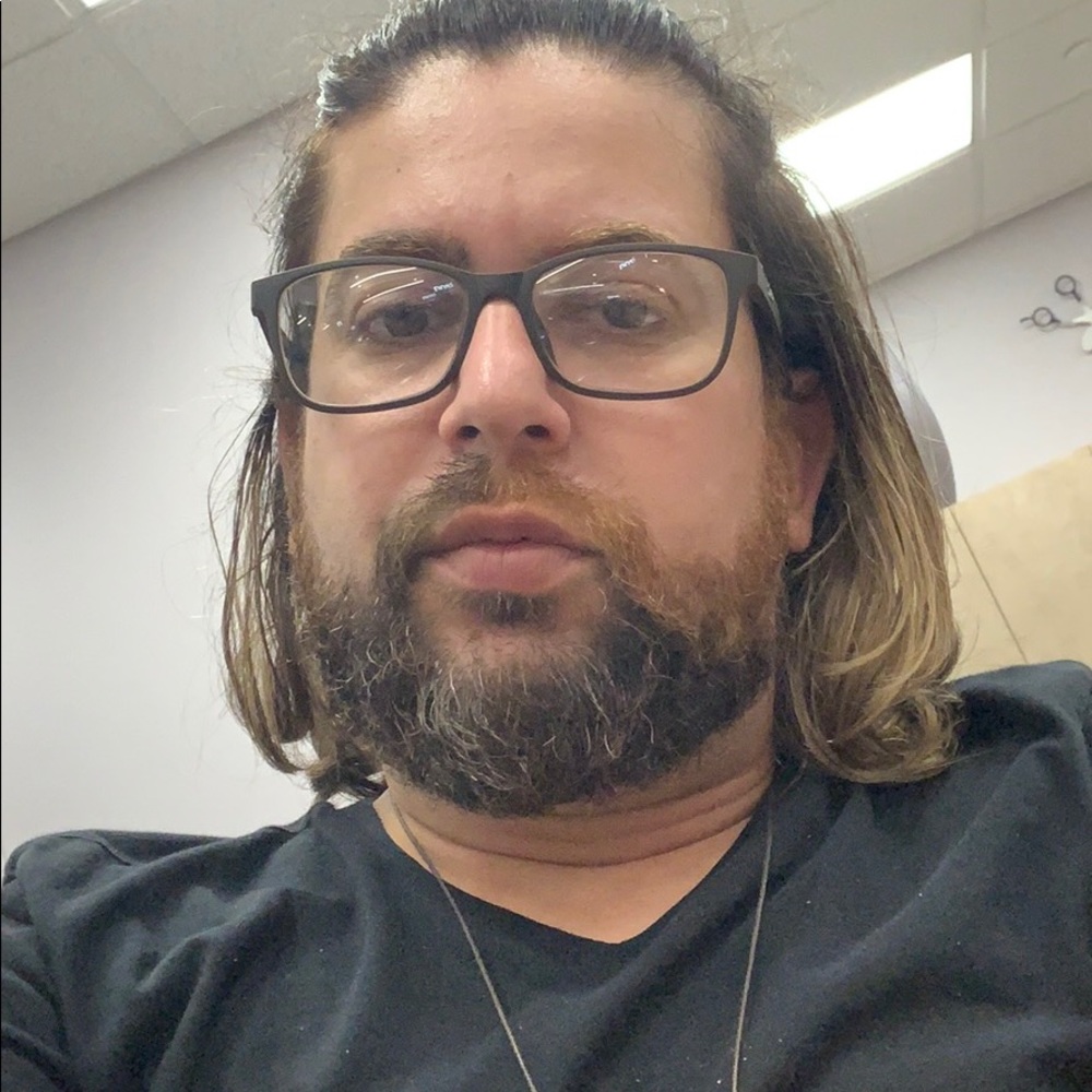 Meet your Posher, Daniel